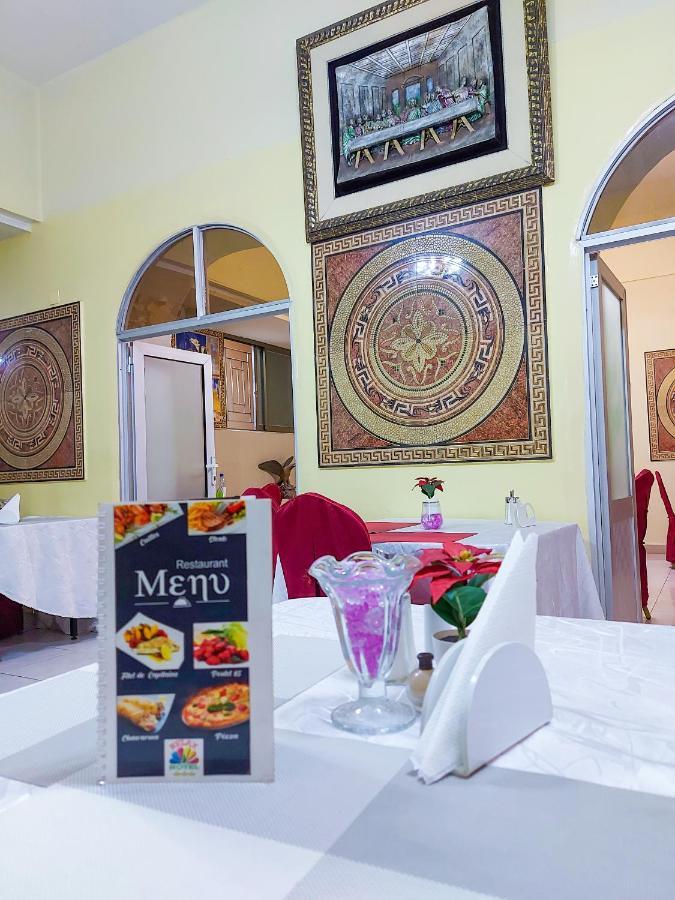 Hotel Relax Kinshasa Ngoại thất bức ảnh