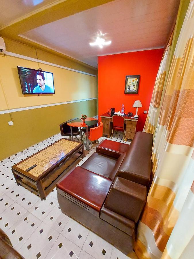 Hotel Relax Kinshasa Ngoại thất bức ảnh