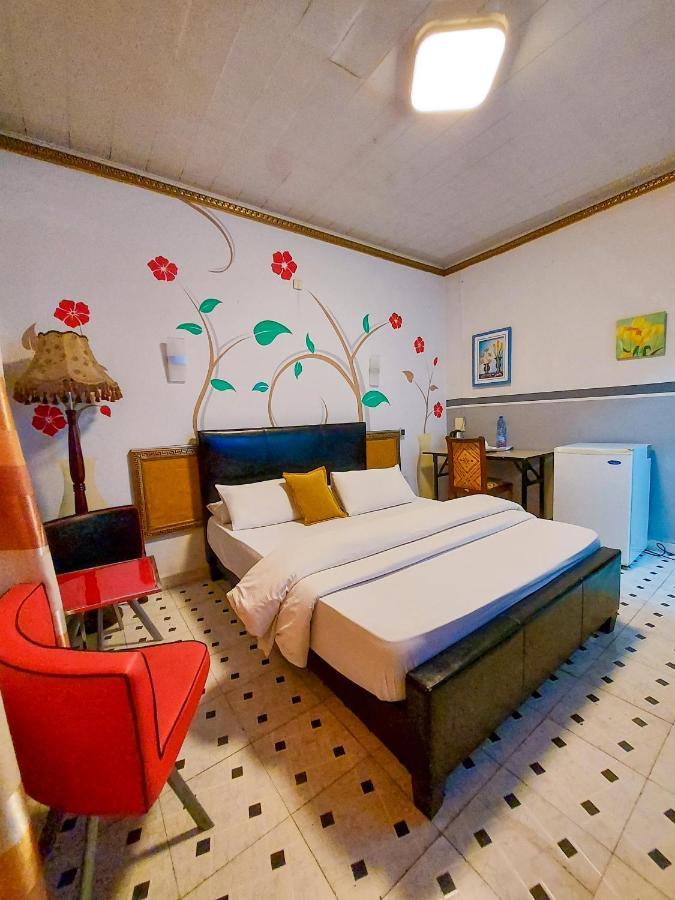 Hotel Relax Kinshasa Ngoại thất bức ảnh