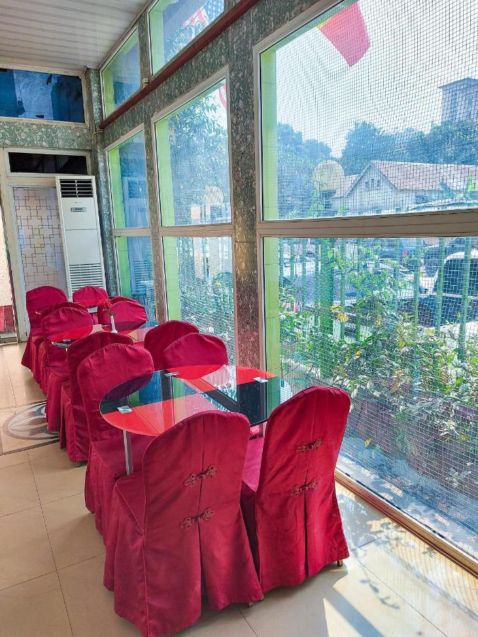 Hotel Relax Kinshasa Ngoại thất bức ảnh