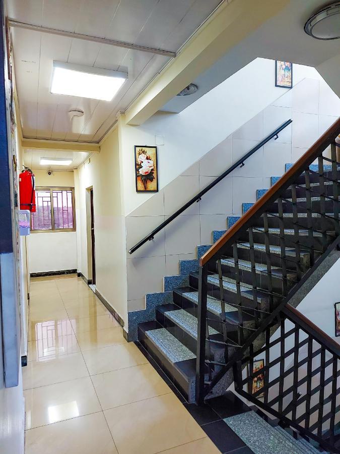 Hotel Relax Kinshasa Ngoại thất bức ảnh