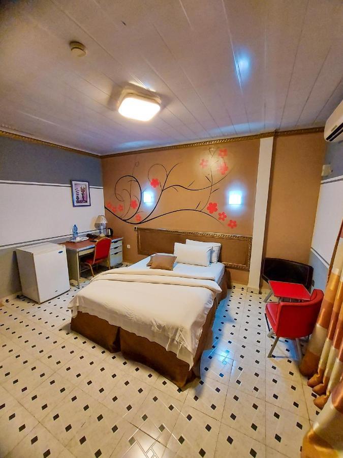 Hotel Relax Kinshasa Ngoại thất bức ảnh