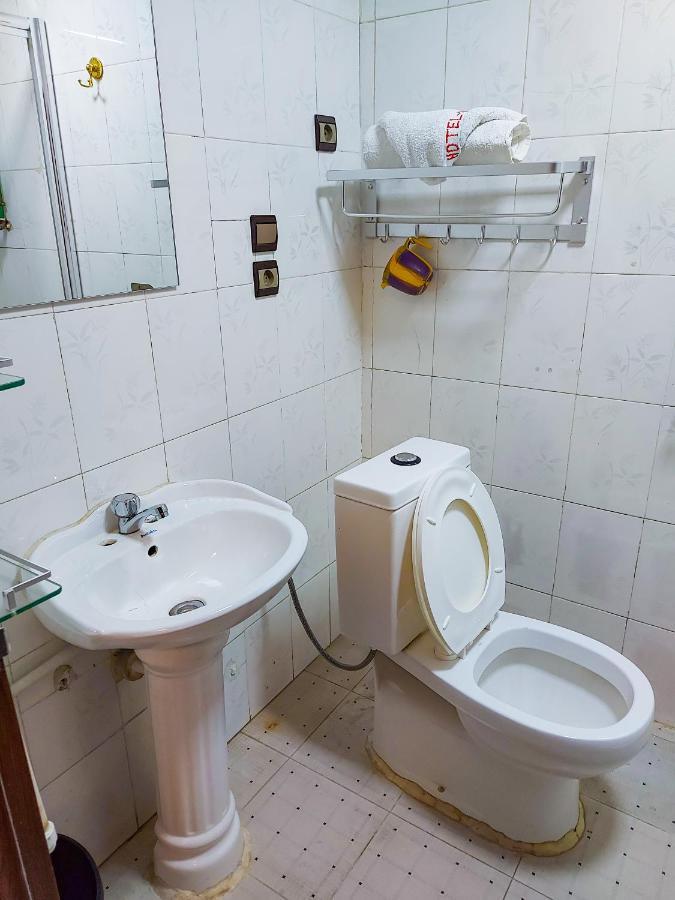 Hotel Relax Kinshasa Ngoại thất bức ảnh