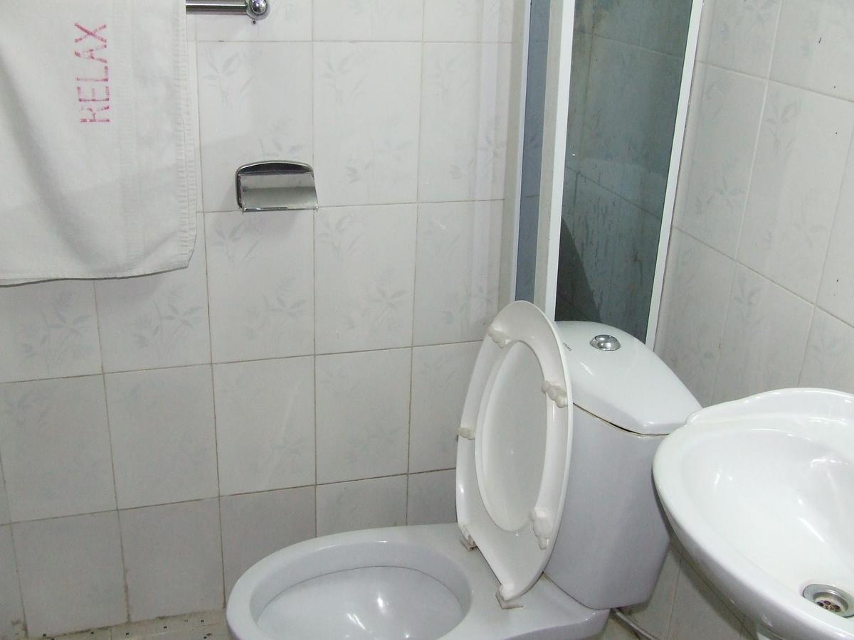 Hotel Relax Kinshasa Ngoại thất bức ảnh